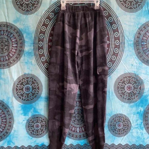 PINK Cargo Camo Sweatpants - Picture 3 of 4